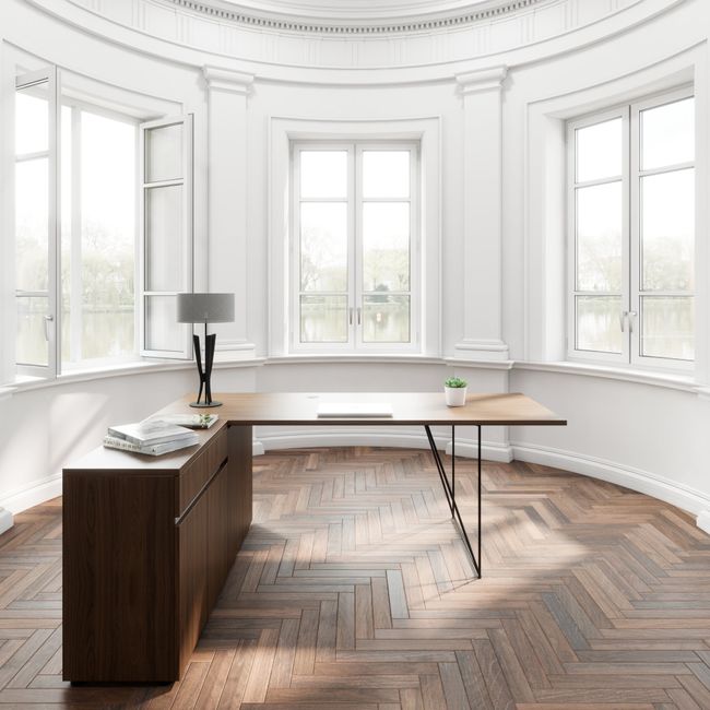 AIR Schreibtisch | 1600 - 2000 mm, elektrifiziert, integriertes Sideboard, Nussbaum