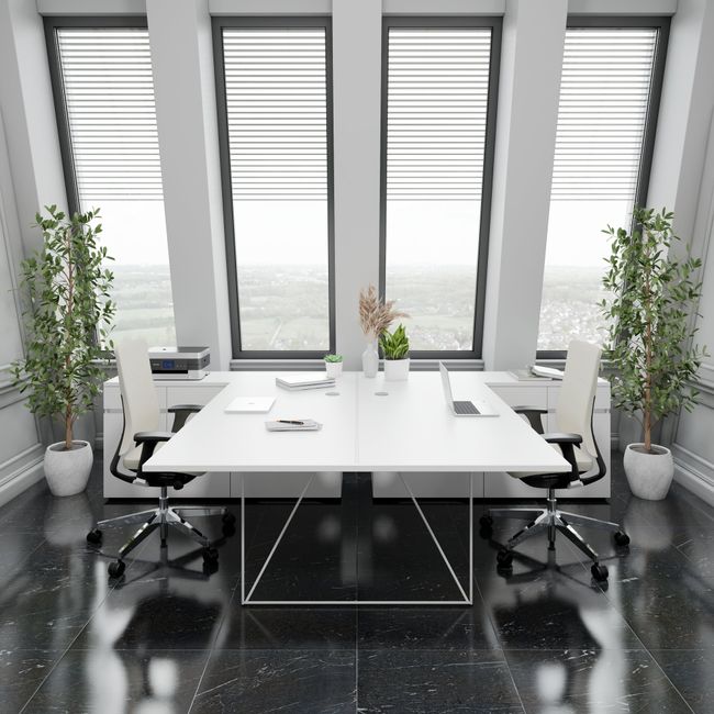 AIR DUO Team-Schreibtisch mit Sideboards | 1600 - 2000 x 3200 mm, elektrifiziert, Perlgrau