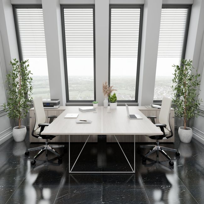 AIR DUO Team-Schreibtisch mit Sideboards | 1600 - 2000 x 3200 mm, elektrifiziert, Nordeiche grau