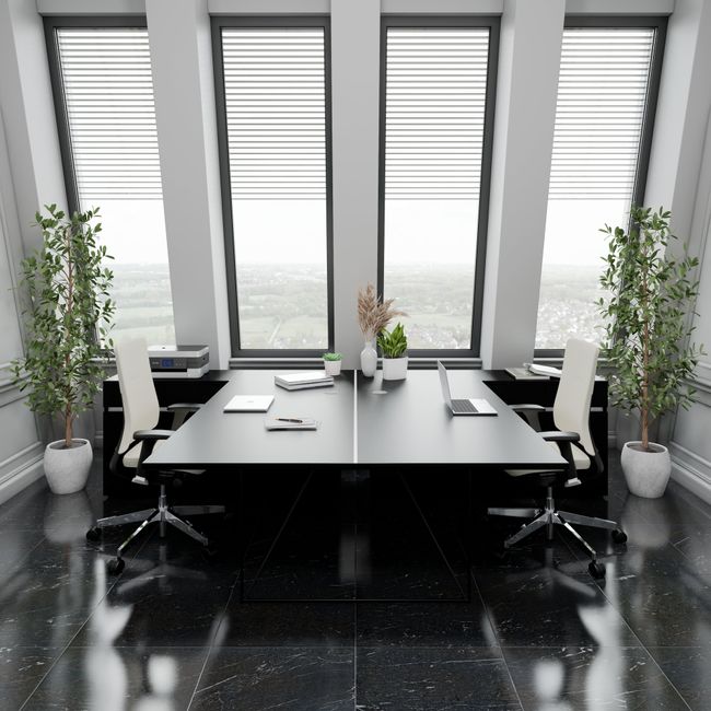 AIR DUO Team-Schreibtisch mit Sideboards | 1600 - 2000 x 3200 mm, elektrifiziert, Schwarz