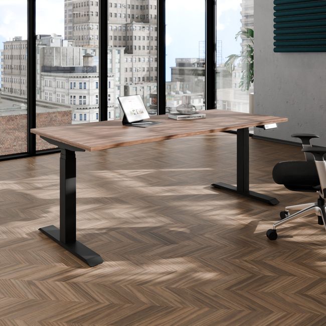 TELDRA Pro, 2-Motoren-Schreibtisch | 1600 - 2000 mm, elektrisch höhenverstellbar, Echtholz-Furnier Nussbaum