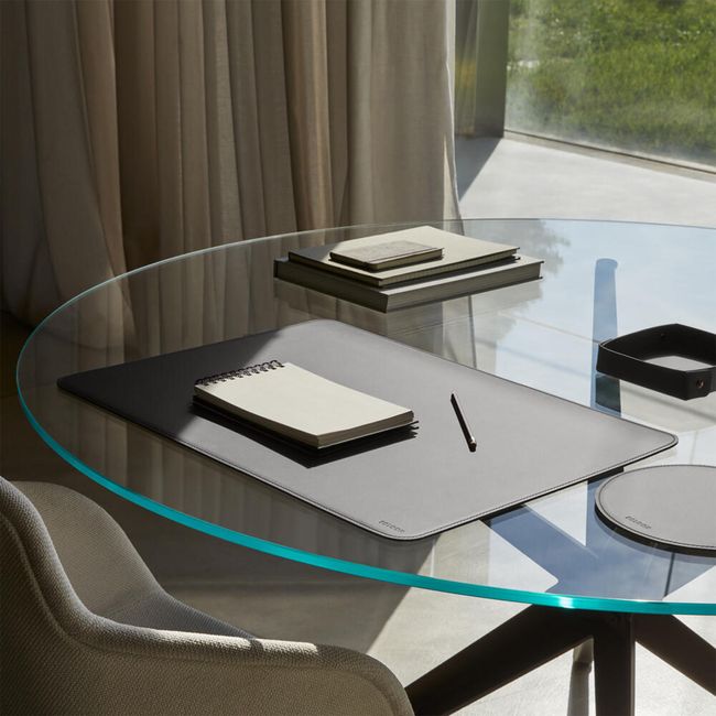 CLASSICA Schreibtischunterlage | 650 - 900 mm, Handwerkskunst made in Italy