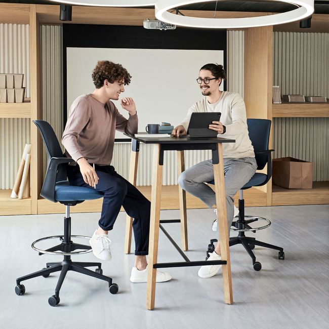 profim – TRILLO PRO Counterstuhl | Synchronmechanik, Kunststoff- oder Polsterrückenlehne