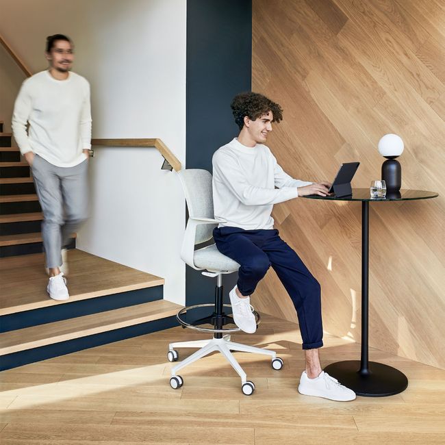 profim – TRILLO PRO Counterstuhl | Synchronmechanik, Kunststoff- oder Polsterrückenlehne