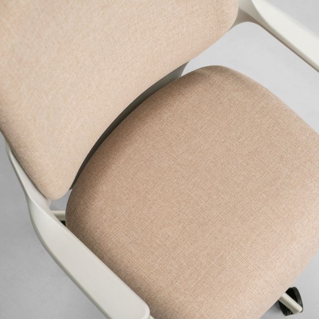 OFY Bürodrehstuhl | Synchronmechanik, 3D-Armlehnen, hohe Rückenlehne