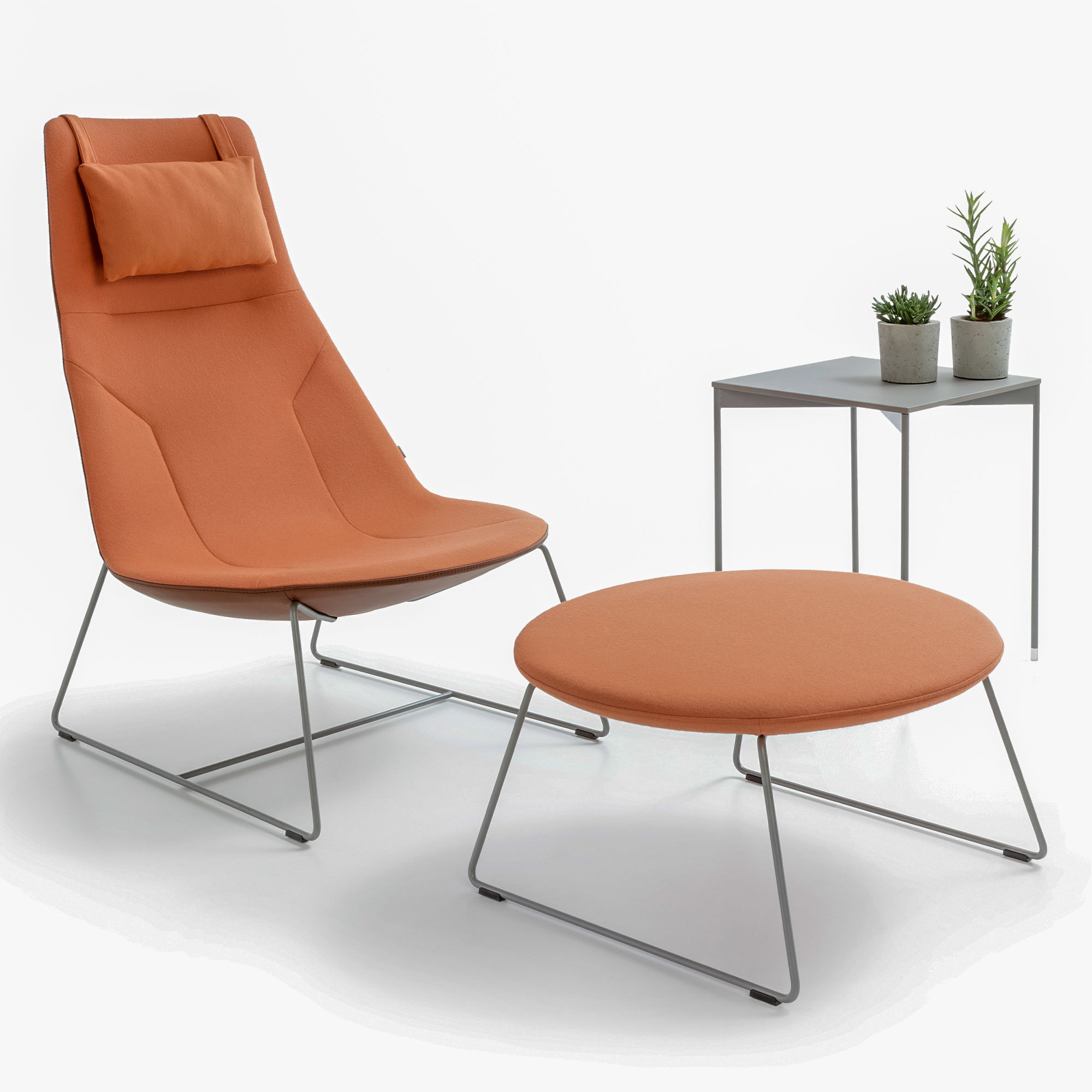 profim – CHIC LOUNGE Sessel | Kufengestell oder 4-armiges-Fußkreuz, hohe Rückenlehne - 9 Main Image