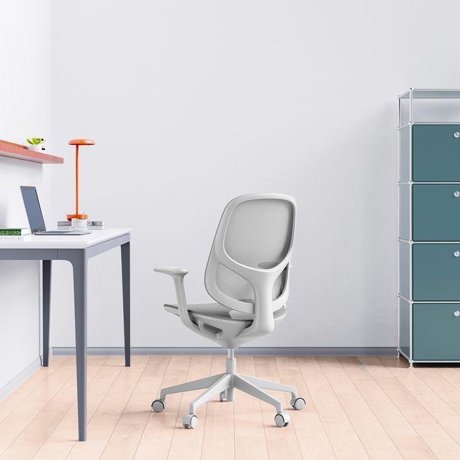 BREATHE Bürodrehstuhl | Feste Armlehnen, 5-Stern-Fußkreuz, Grau