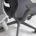 BLOOM Bürodrehstuhl | 3D-Armlehnen, Kopfstütze, Grau