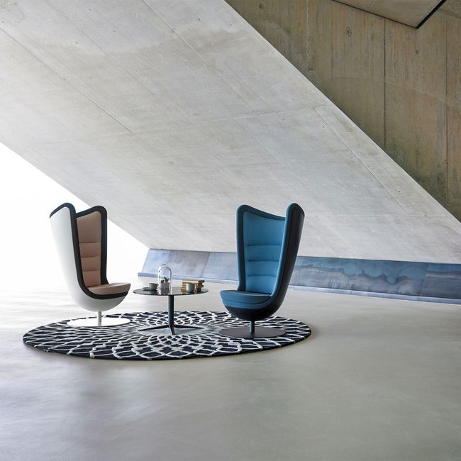 CAVE Lounge-Sessel | Tellerfuß, hohe Rückenlehne