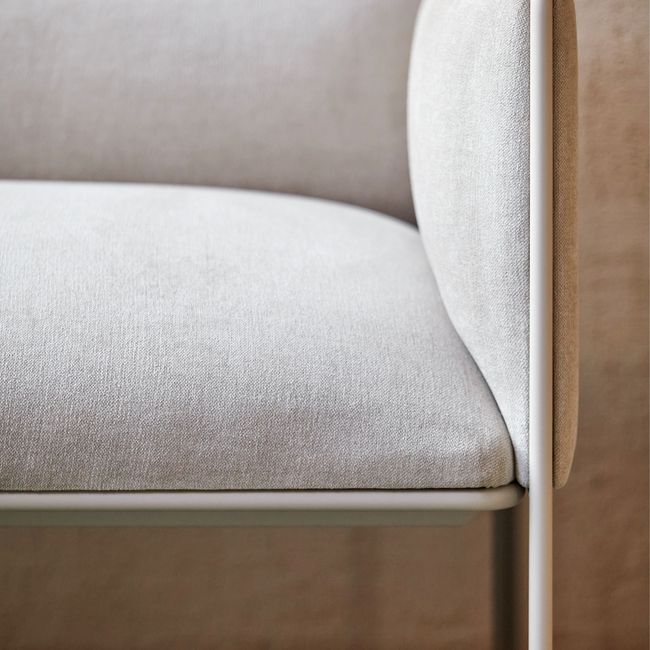 MITEA Lounge-Sessel | 4-Fuß-Gestell, feste Armlehnen