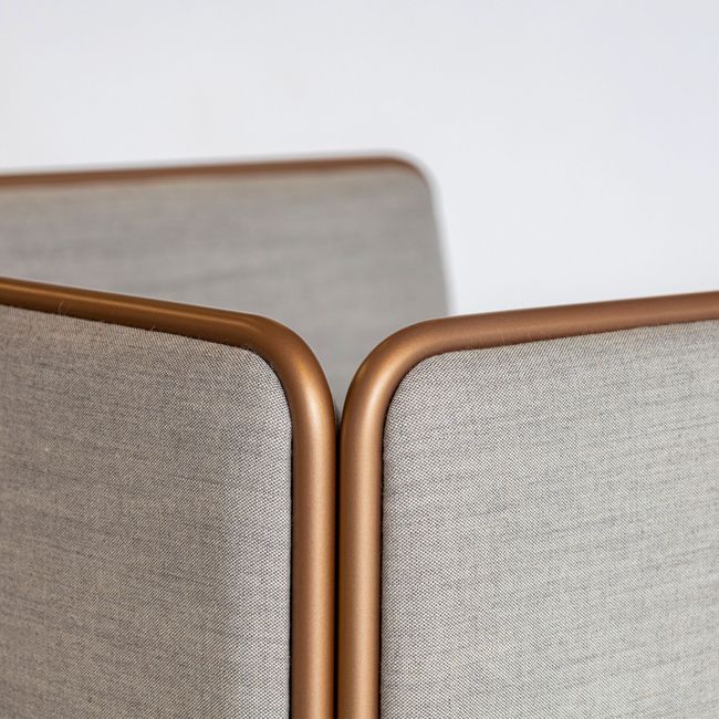 MITEA Lounge-Sessel | 4-Fuß-Gestell, feste Armlehnen