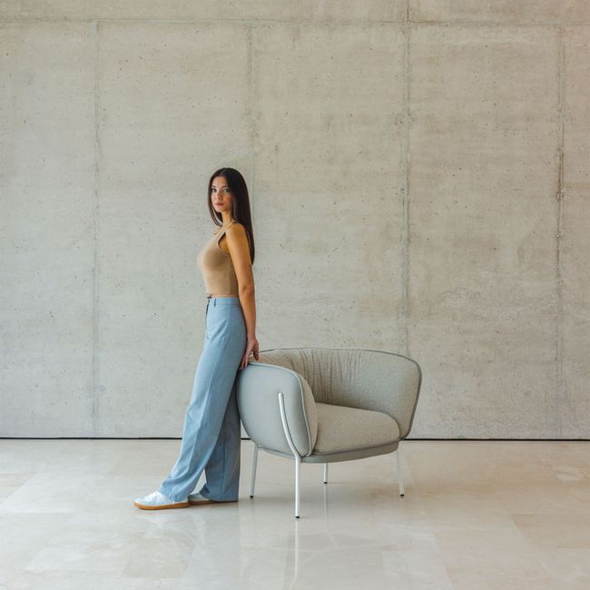 LEWI Lounge-Sessel | 4-Fuß-Gestell, feste Armlehnen