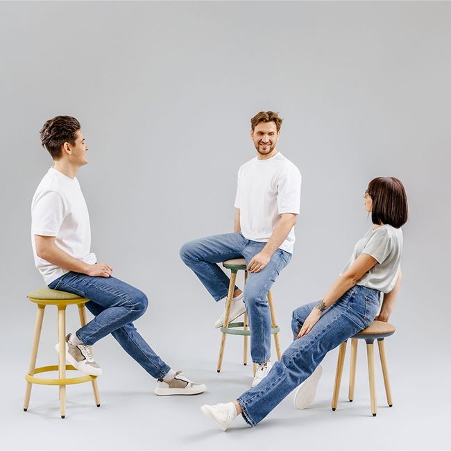 CANNIE Sitzhocker | Sitzhöhe 500 – 790 mm, Massivholz-Gestell