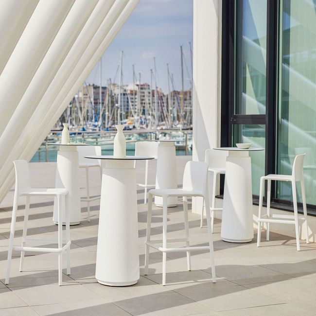 DORIA Hochtisch | 600-1000 mm, rund oder quadratisch, Säule