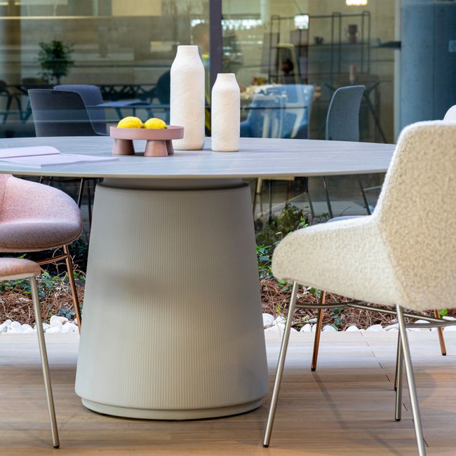 DORIA Besprechungstisch | 1200-1600 mm, rund, Säule Ø 550 mm