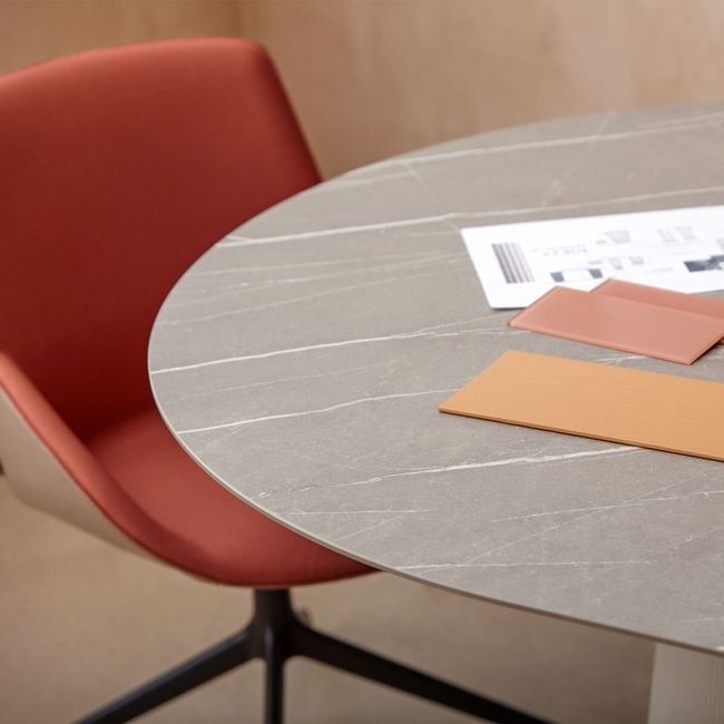 DORIA Konferenztisch | 2400 x 1200 mm, oval, Säule