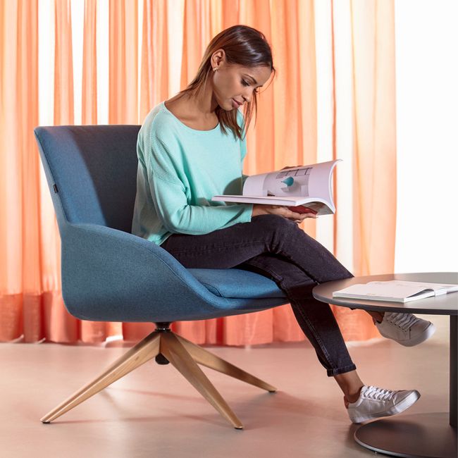 NOELLE Lounge-Sessel | 4-Fuß-Gestell