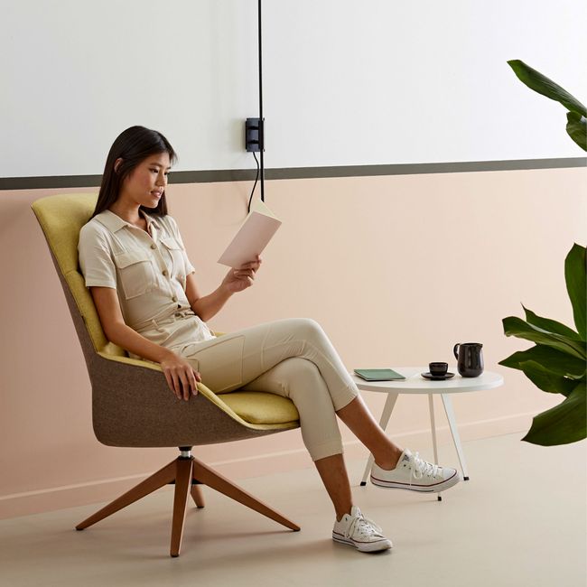 NOELLE Lounge-Sessel | 4-Fuß-Gestell, hohe Rückenlehne