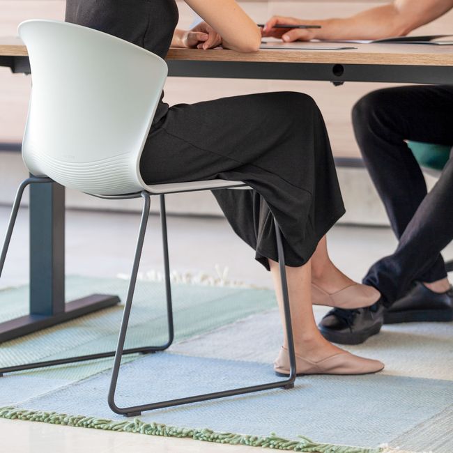 FLEX ATTACK Besucherstuhl | Kufengestell, mit oder ohne Polsterung