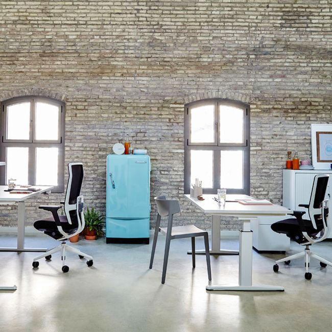 FLY Besucherstuhl | 4-Fuß-Gestell, für den Außeneinsatz geeignet