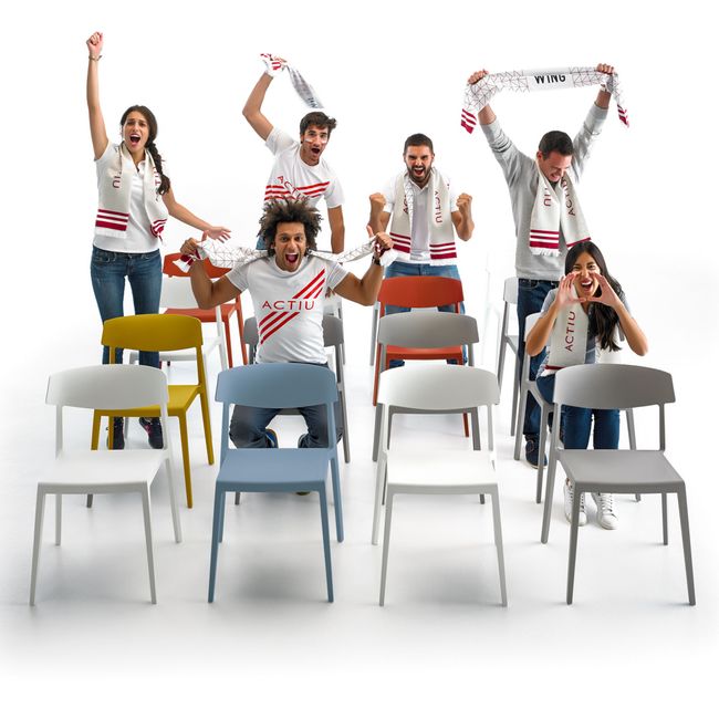 FLY Besucherstuhl | 4-Fuß-Gestell, für den Außeneinsatz geeignet