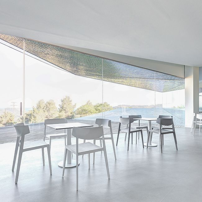 FLY Besucherstuhl | 4-Fuß-Gestell, für den Außeneinsatz geeignet