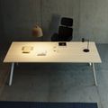 AXY Konferenztisch | 1600-2400 mm, drei Gestellvarianten, optionale Mediabox AXY Konferenztisch | 1600-2400 mm, drei Gestellvarianten, optionale Mediabox