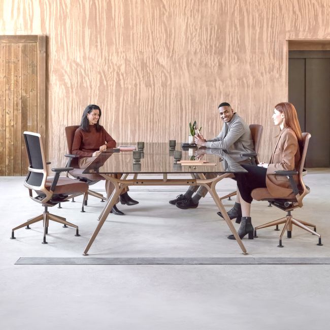 ARKONIS Konferenztisch | 1200-3200 x 1200-1600 mm (4-10 Personen)