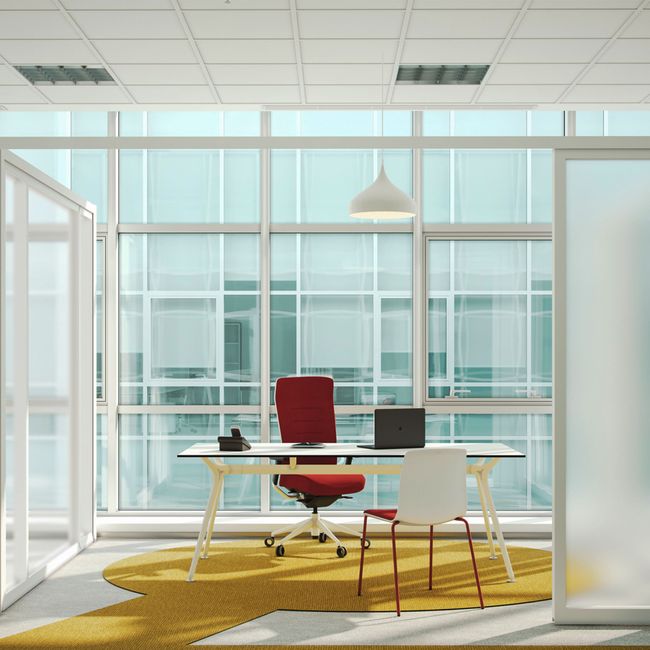 ARKONIS Schreibtisch | 2000-2200 x 745 mm, optionale Kabelklappe und Kniesichtblende