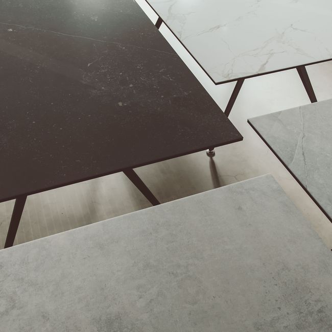 ARKONIS Schreibtisch | 2000-2200 x 745 mm, optionale Kabelklappe und Kniesichtblende