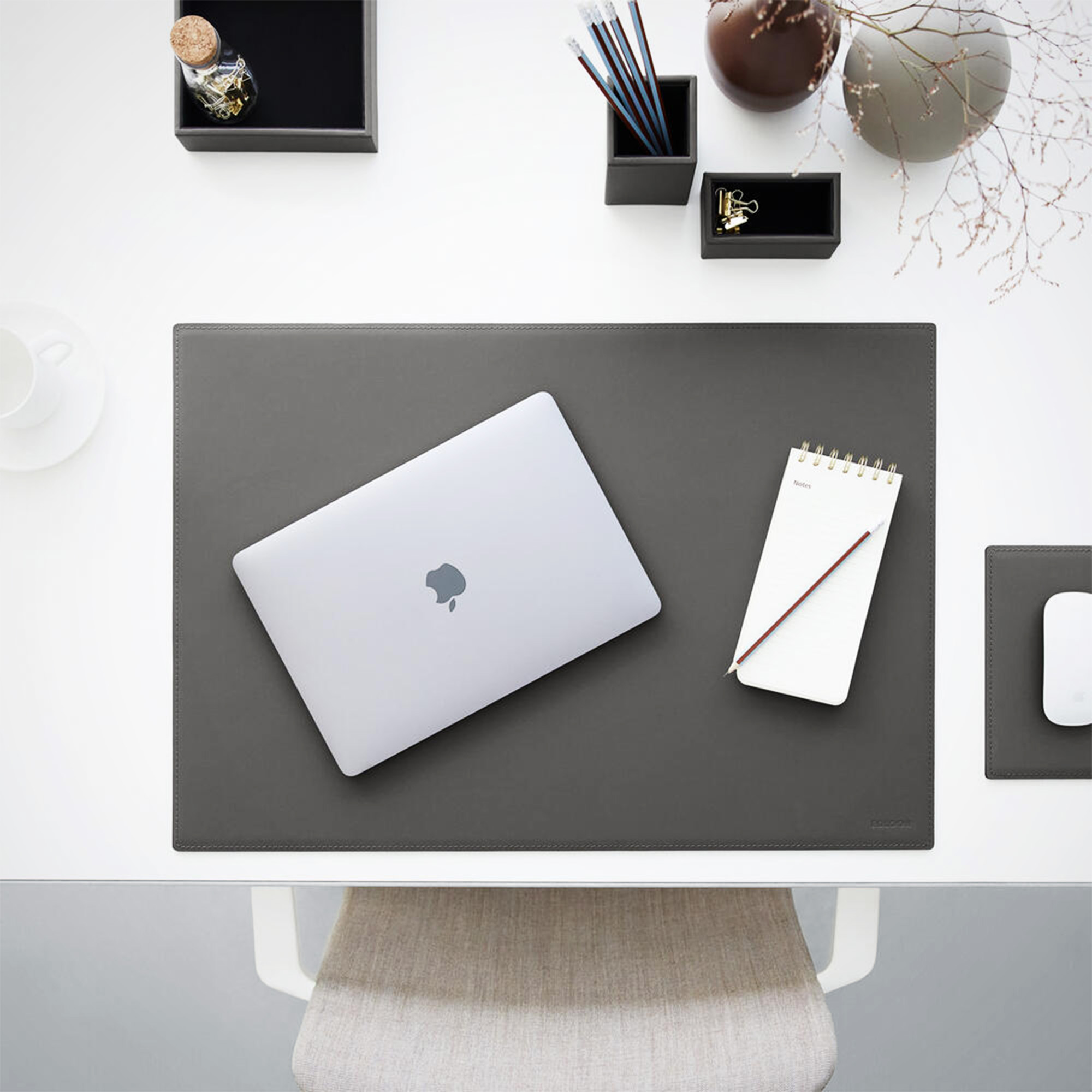 THEMIS Stiftehalter | 70 x 70 mm, Lederbezug - 2 Main Image