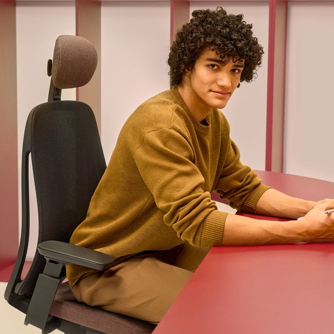 profim - PACE Bürodrehstuhl | Synchronmechanik, Netzrücken, Schwarz