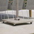 Platinum VENEZIA Schirmständer | Mit Rollen, gerade Ecken, Beige Granit, 90-120 kg