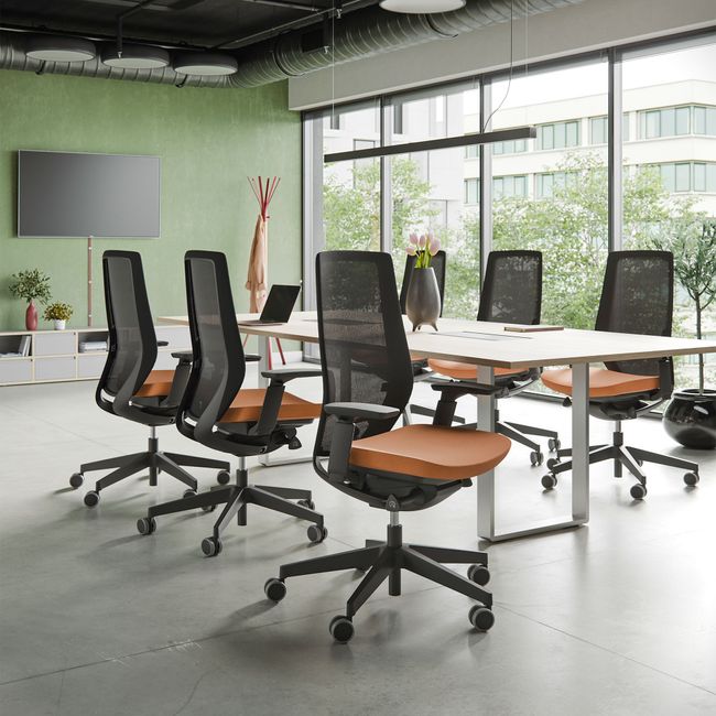 profim - AccisPro Bürodrehstuhl | Synchronmechanik, SmartHPS, Netzrücken, 4D-Armlehnen