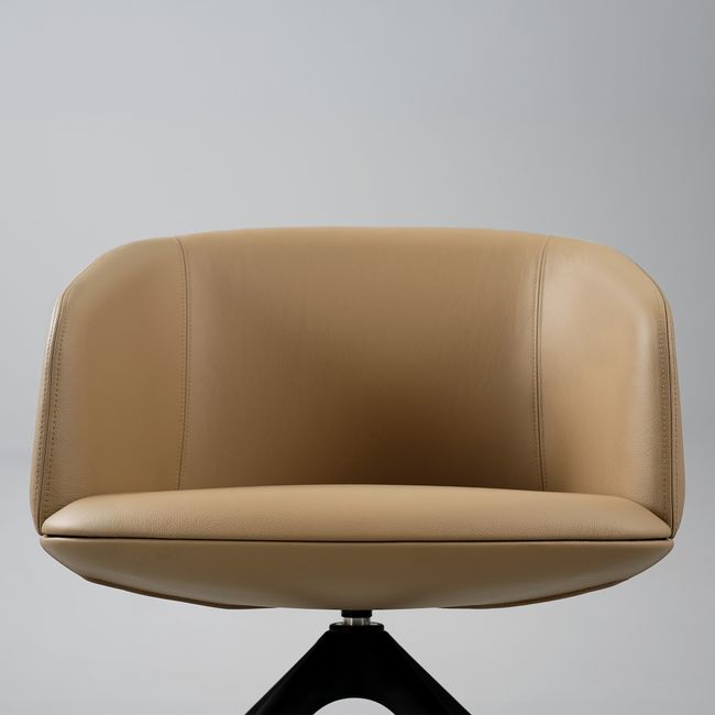 KOPA Konferenzstuhl | Pyramidengestell auf Rollen, über 100 Farben