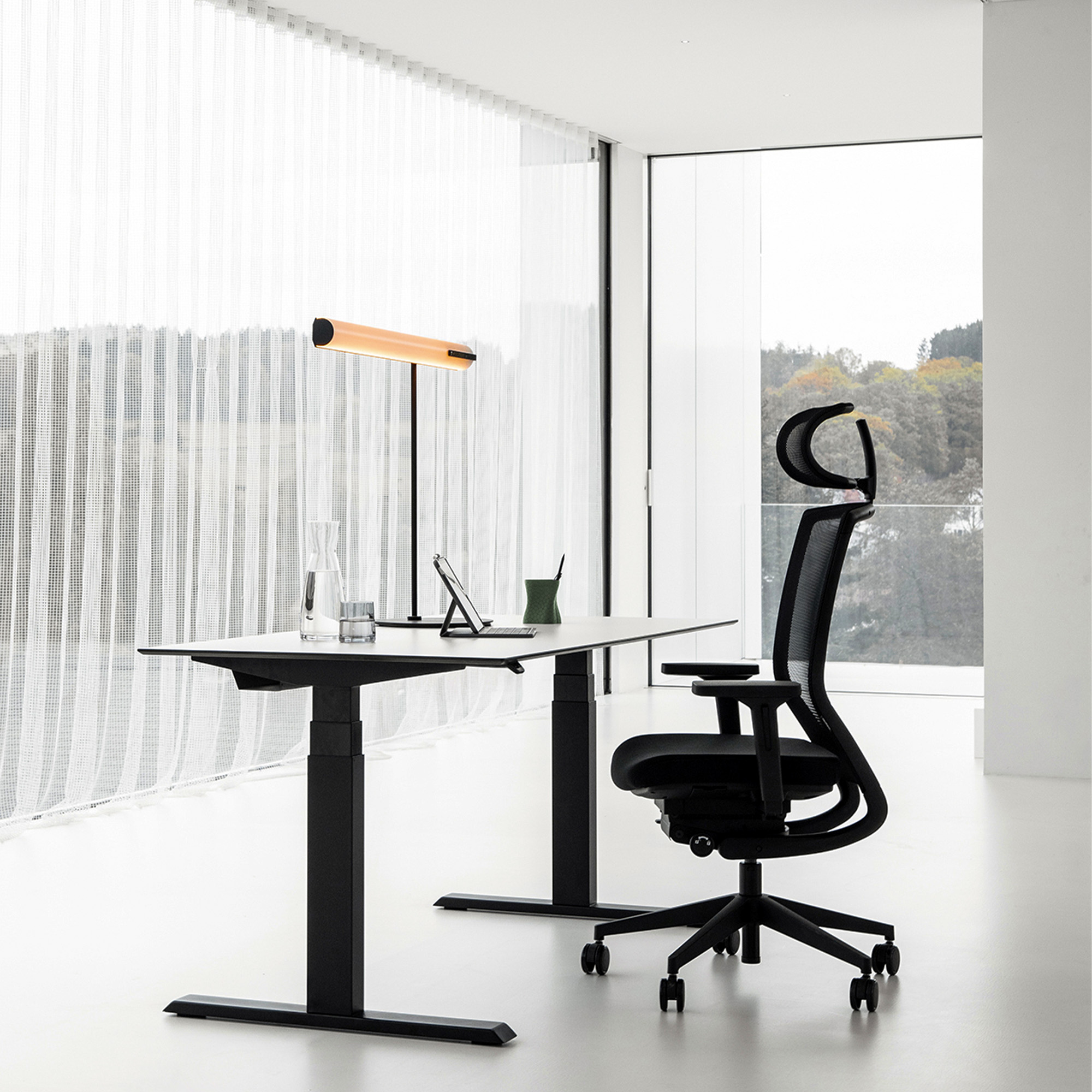 Wagner - TITAN Green Black Edition | 5-Fuß-Gestell, Synchronmechanik, Dondola®-3D-Sitzgelenk - 6 Main Image