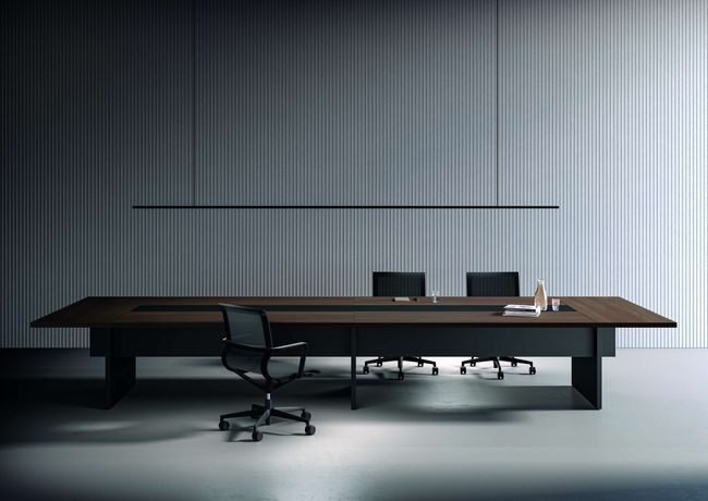 BRALCO SILE Konferenztisch | 3200 - 4800 mm (6 - 20 Personen), Mitteleinsatz, Weiß