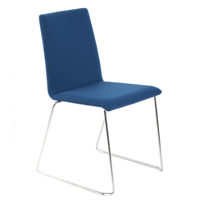 MOON Besucherstuhl | Kufengestell, Gepolsterte Sitzfläche, Bezugsstoffe BERTA / LUCIA / VELITO / SYNERGY