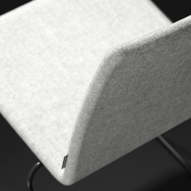 MOON Besucherstuhl | Kufengestell, Gepolsterte Sitzfläche, Bezugsstoffe BERTA / LUCIA / VELITO / SYNERGY