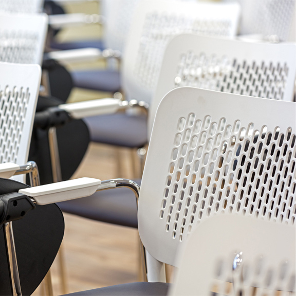 WAIT Besucherstuhl | Stapelbar, rollbar, Bezugsstoffe BERTA / LUCIA / VELITO / SYNERGY