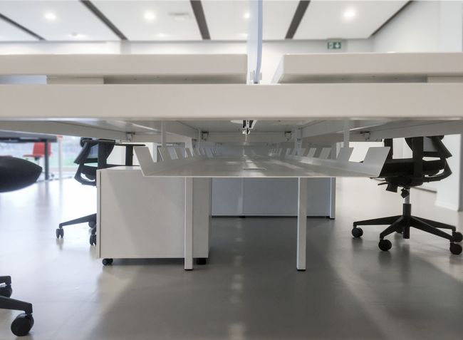 NOVA U Team-Schreibtisch | 3200 x 1640 mm, Ahorn