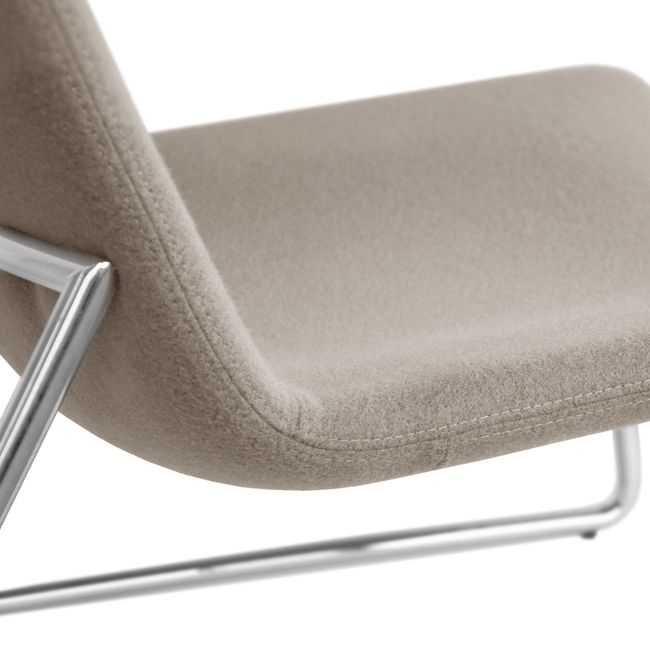 VEGAS Lounge-Sessel | Kufengestell, Bezugsstoffe LUCIA / VELITO / SYNERGY