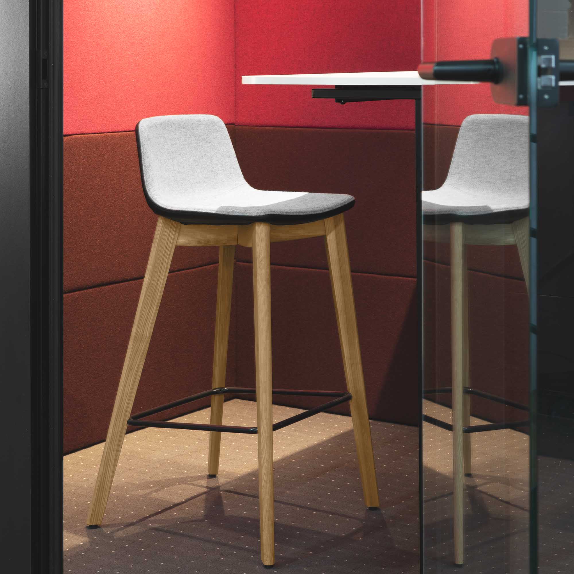 TWIST&SIT bar stool | Solid wood frame, 735 mm seat height, wool cover VELITO - 2 Main Image