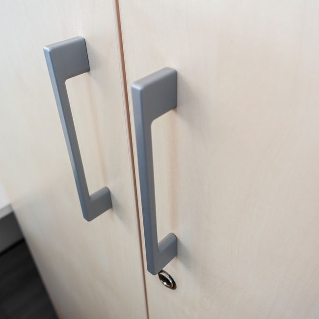 NOVA München - Komplettbüro | Set mit Winkelschreibtisch, Aktenschränken, Standcontainer, Ahorn NOVA München - Komplettbüro | Set mit Winkelschreibtisch, Aktenschränken, Standcontainer, Ahorn