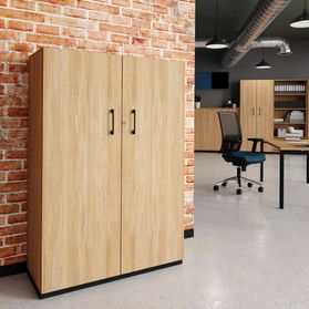 CHOICE Flügeltürenschrank | 4 OH, 1000 x 1465 mm, Bernsteineiche