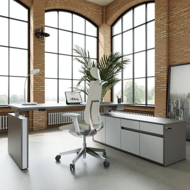 MOTION 2-Motoren-Schreibtisch mit Sideboard | Elektrisch höhenverstellbar, 2000 x 1800 mm, Cubanitgrau - 15 Main Image