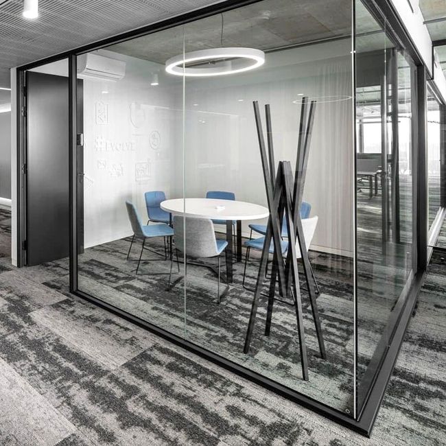 TWIST&SIT Besucher- und Konferenzstuhl | Kufengestell, Wollbezug VELITO