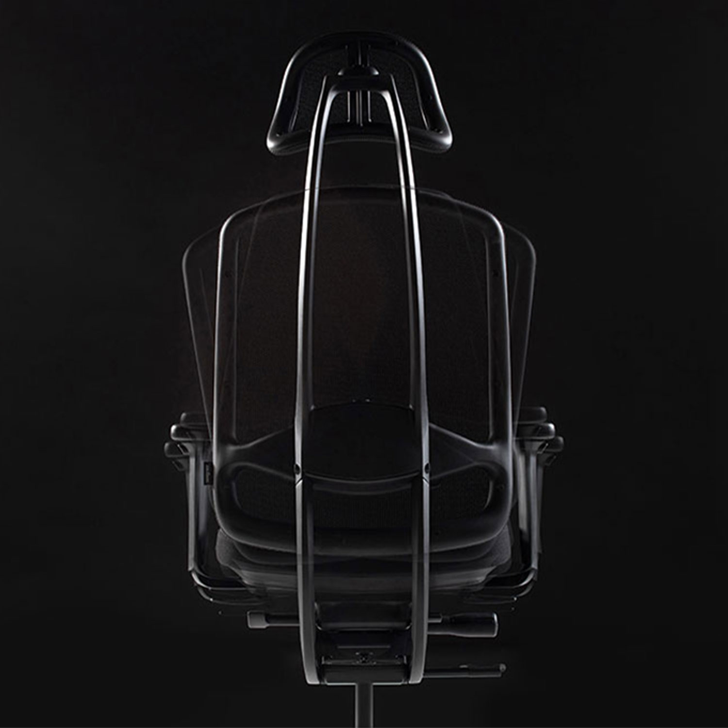 Wagner - AluMedic Black Edition Office Swivel Chair | Poggiatesta, nero - 3 Main Image