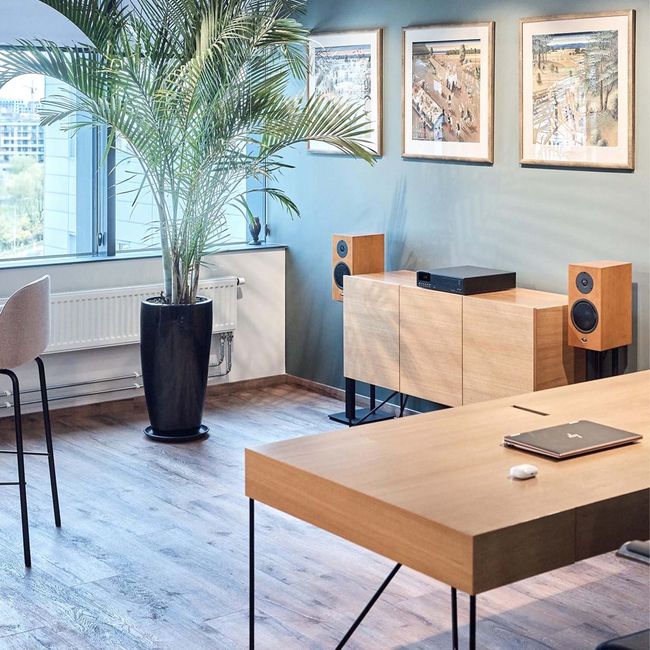 AIR Chefschreibtisch | 2200 x 800 mm, integrierte Schubladen, Esche Furnier