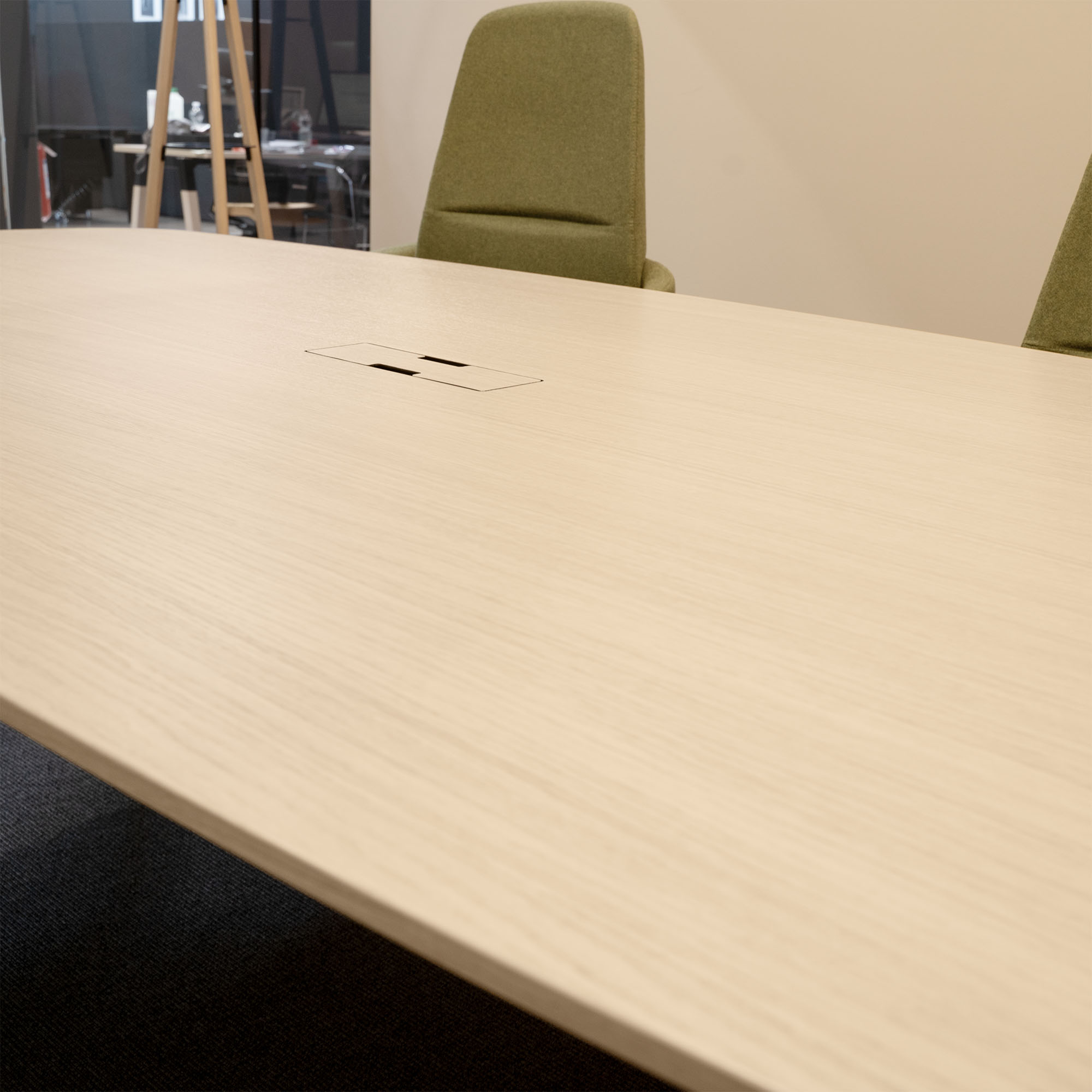 BRALCO RAIL meeting table | Boat shape 2400 - 2800 mm (8 - 10 people) | Real wood, oak tobacco - 11 Main Image